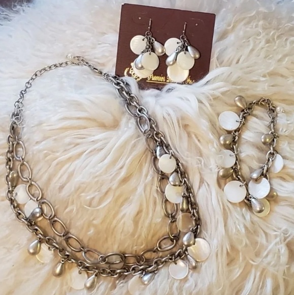 Premier Designs Jewelry - Premier Design "White Linen" SET Genuine Mother of
